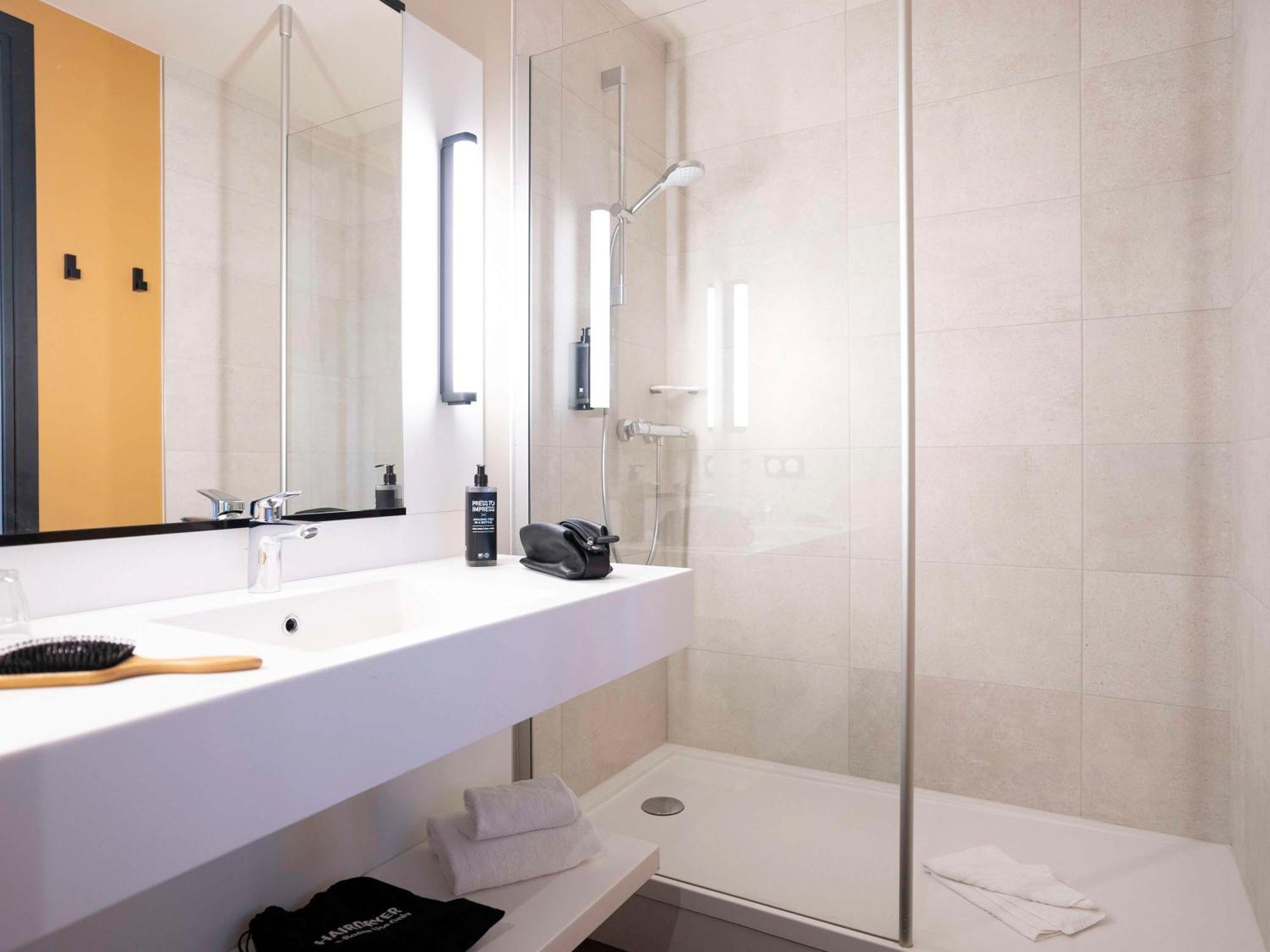 Hotel Ibis Styles Nazaire Centre Gare 3*